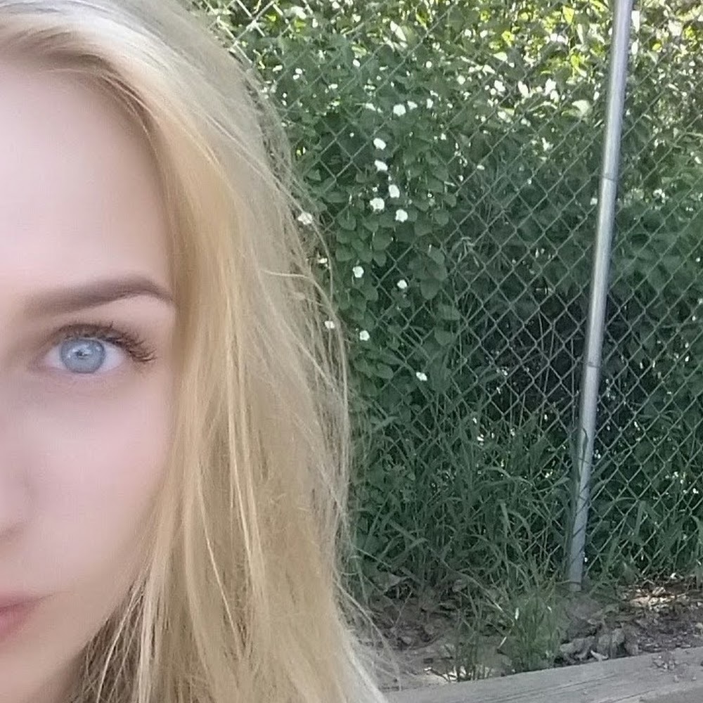 Meet your Posher, Alena